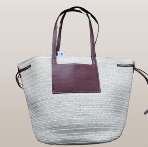 NWT Old Navy Woven Straw Tote Bag Brown faux  Leather Handles 13x14